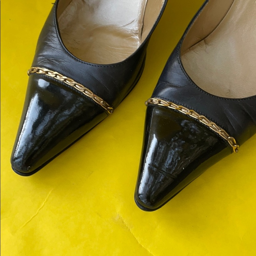 Vintage dark blue /gold St.John leather shoes